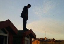 ÖYLE PAT DİYE DE ÖLÜNMEZ Kİ